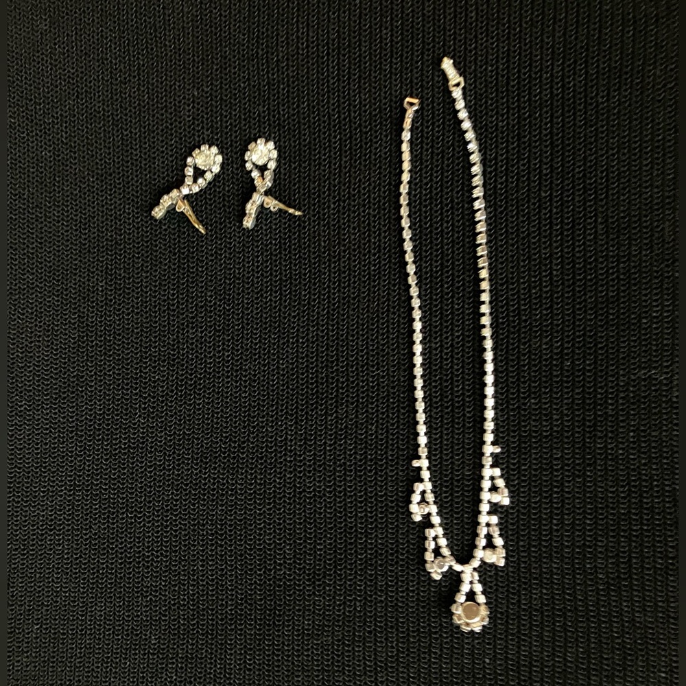 Elegant Vintage Silver and White Jewelry Set